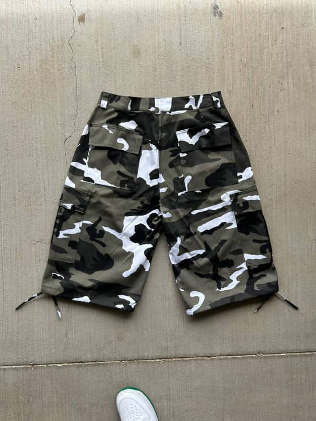 "Art of Emotion" Camo Cargo Jorts