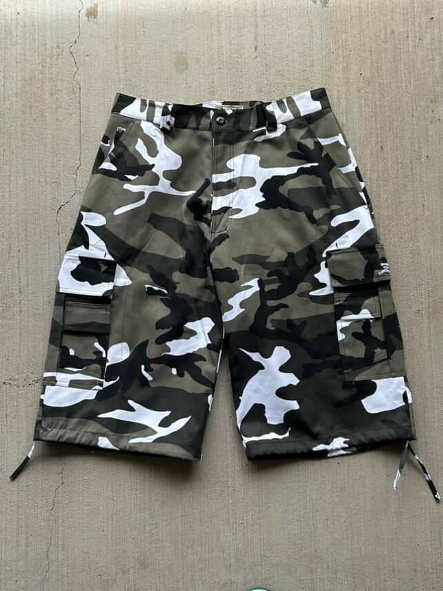 "Art of Emotion" Camo Cargo Jorts